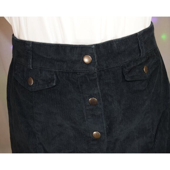Urban Outfitters BDG Black Corduroy Mini Skirt size Medium - Picture 2 of 12